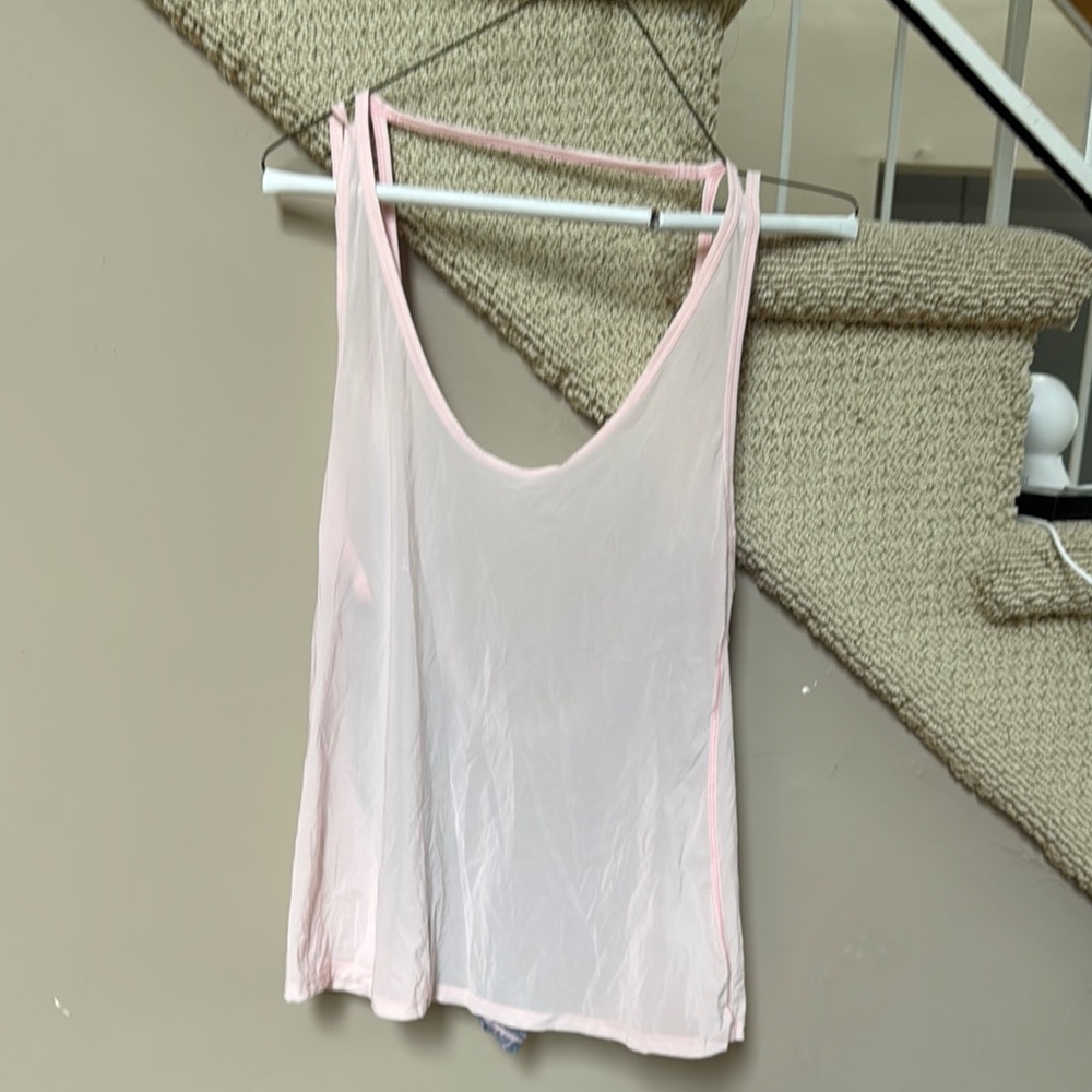 Lululemon Athletica White Sleeveless Backless Tank